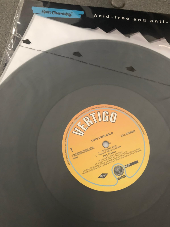 <h2>WHAT VINYL LOVERS ARE SAYING</h2>